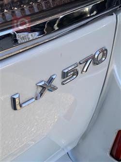 لكزس LX